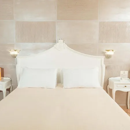 מלון Grand Le Chateau 5*