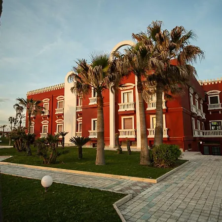 Grand Le Chateau Licola