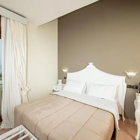 Grand Le Chateau 5*