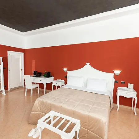 Grand Le Chateau Hotel 5*